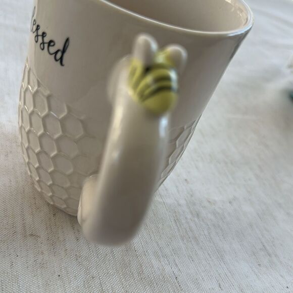 Bee-Themed White Mug - Picture 3 of 6